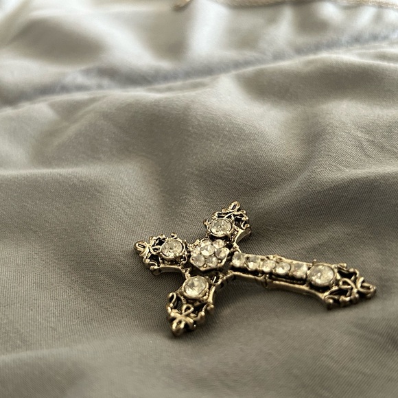 Silver Cross CZ Pin Brooch - Picture 7 of 9